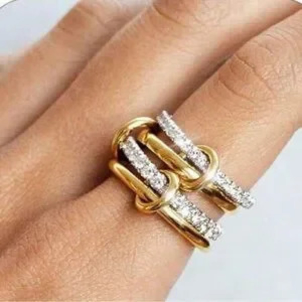 Elegant Gold & Silver Interlocking Ring C Size 8